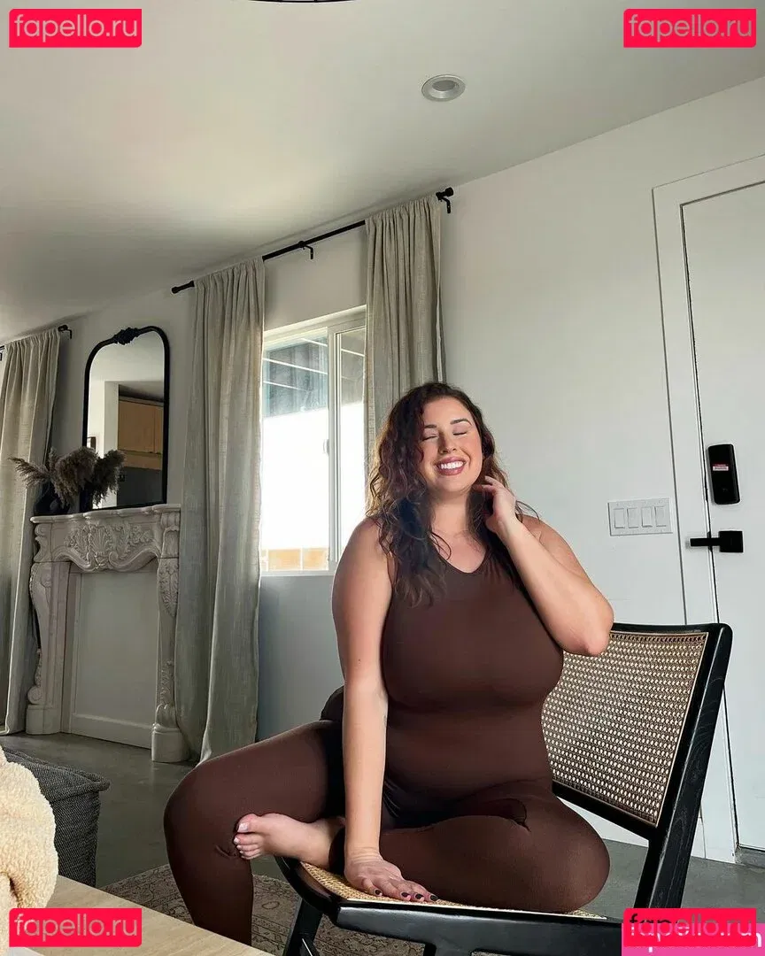 Lo Sangstaaa Onlyfans Photo Gallery 