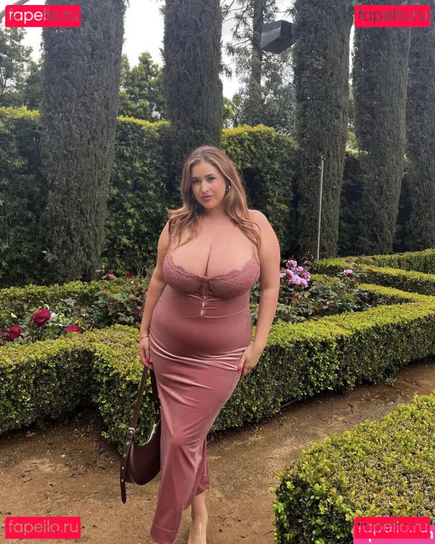 Lo Sangstaaa Onlyfans Photo Gallery 