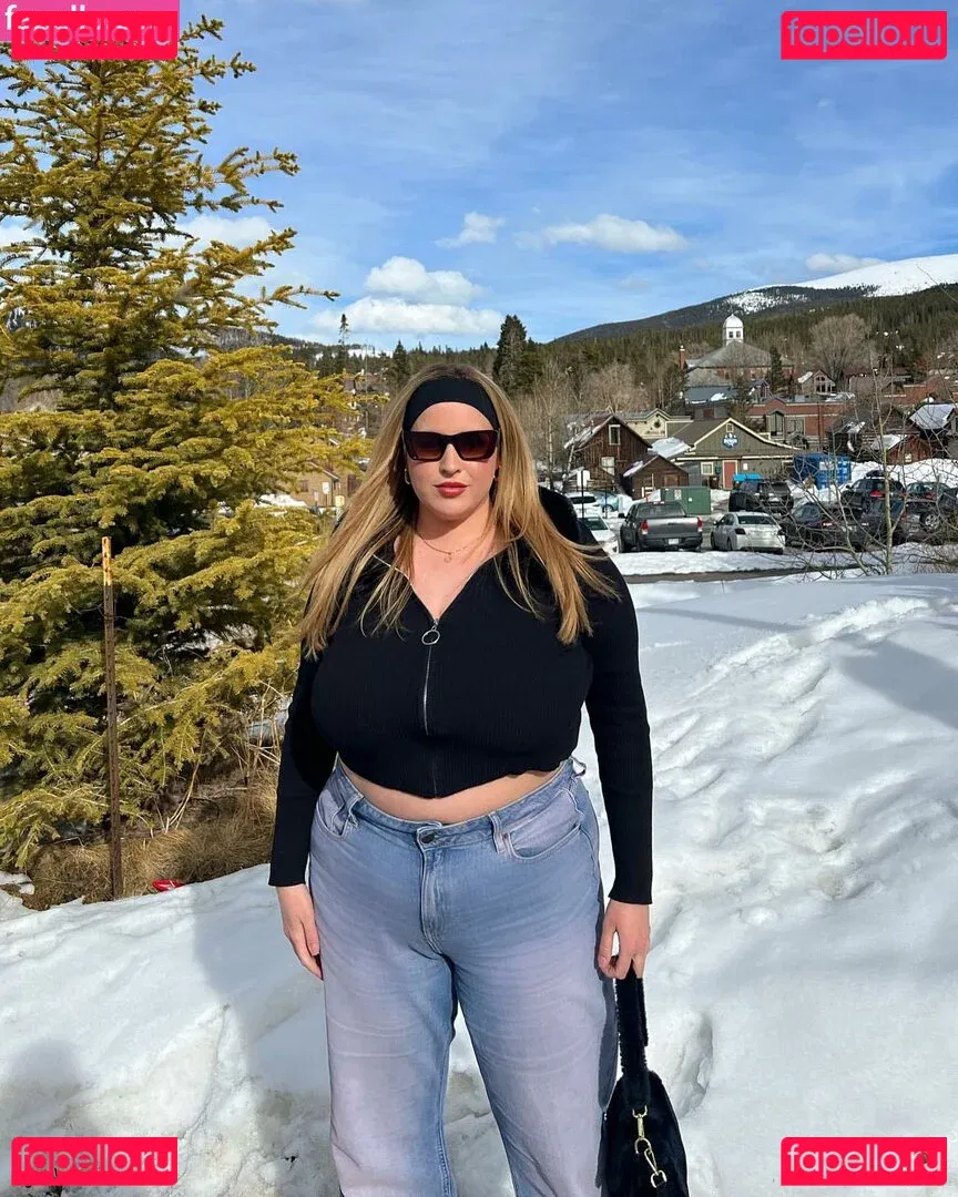 Lo Sangstaaa Onlyfans Photo Gallery 