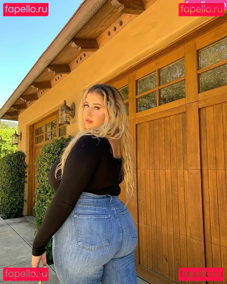 Lo Sangstaaa Onlyfans Photo Gallery 