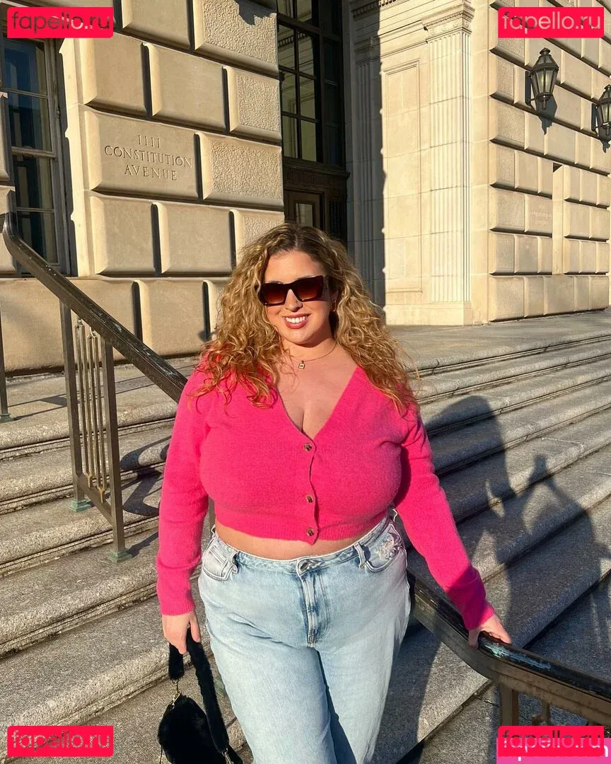 Lo Sangstaaa Onlyfans Photo Gallery 