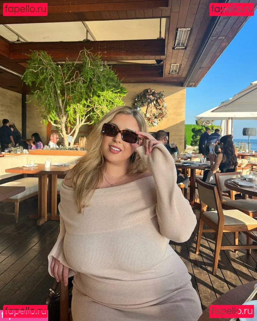 Lo Sangstaaa Onlyfans Photo Gallery 