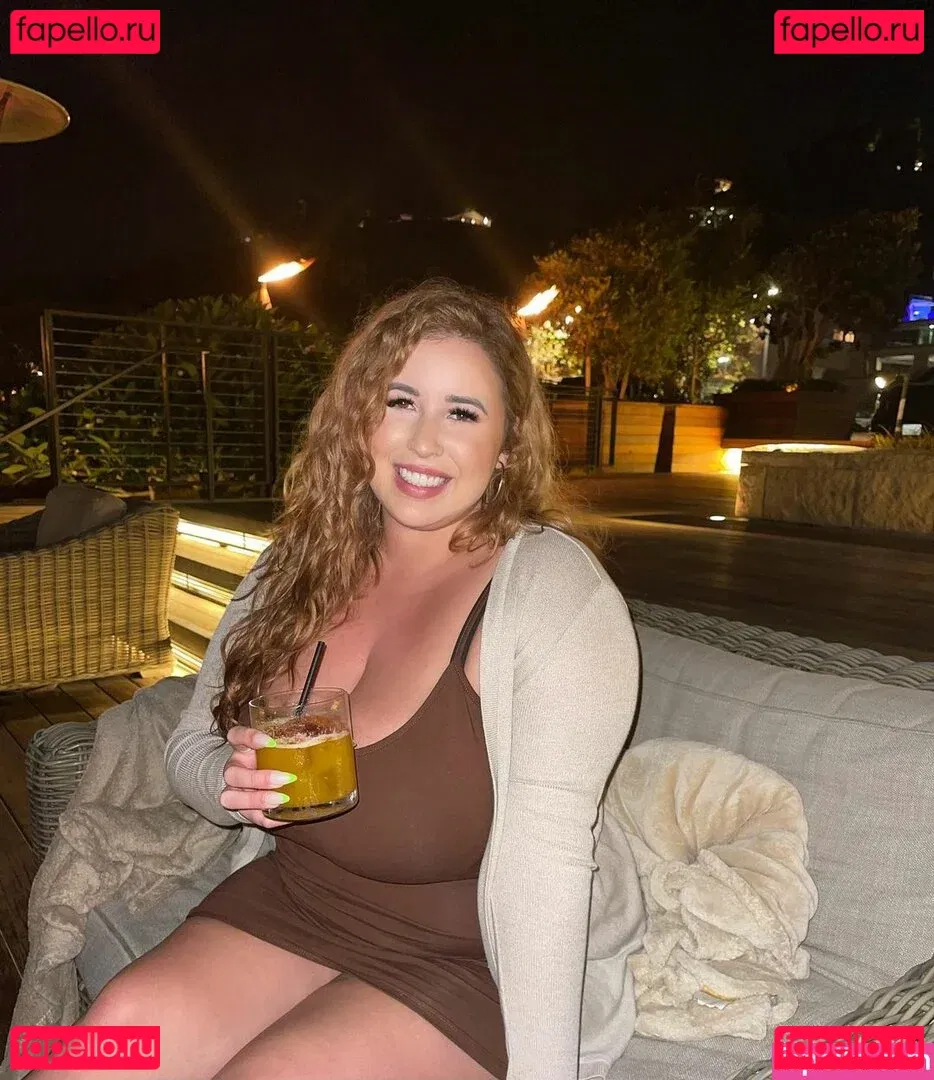 Lo Sangstaaa Onlyfans Photo Gallery 