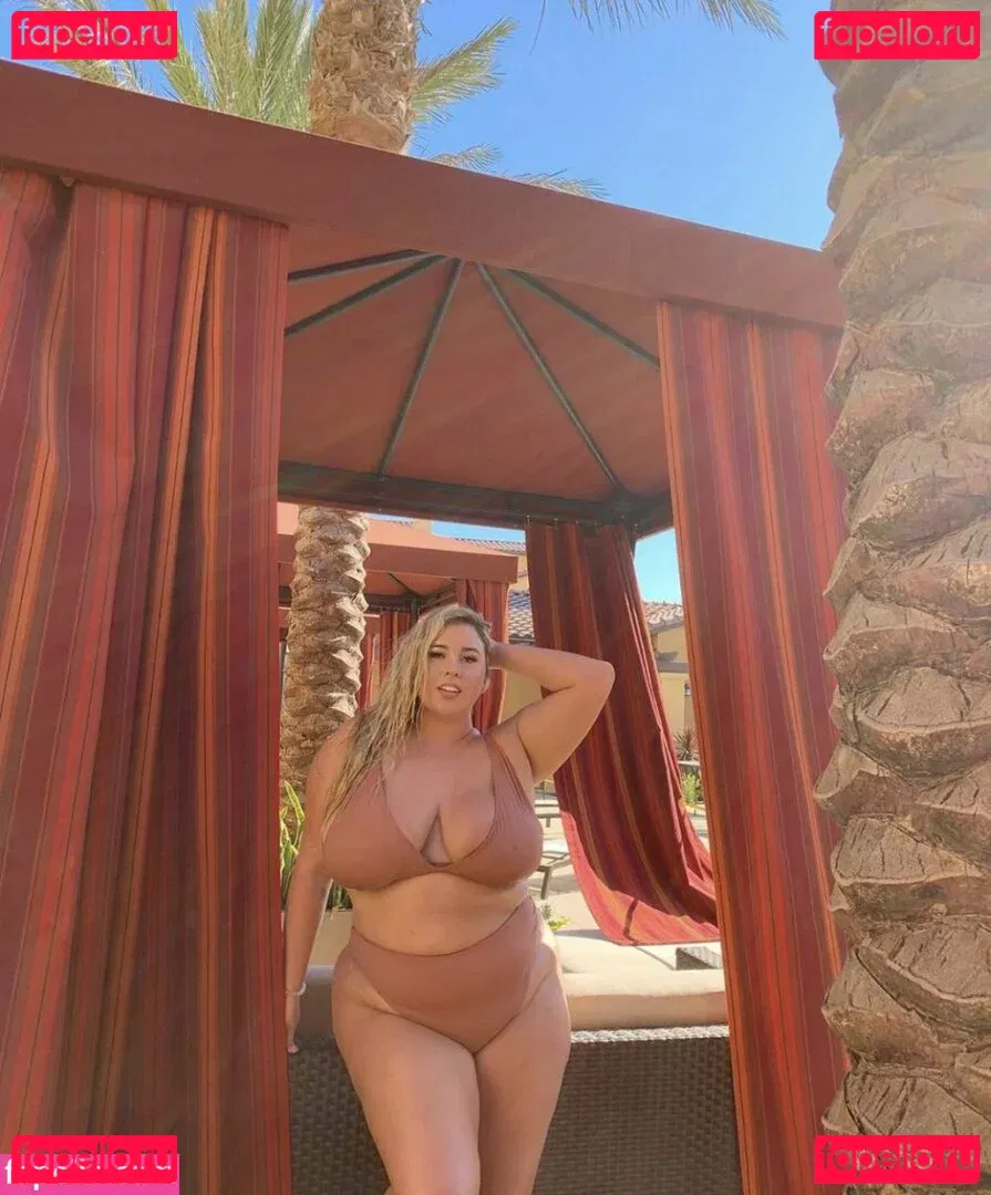 Lo Sangstaaa Onlyfans Photo Gallery 