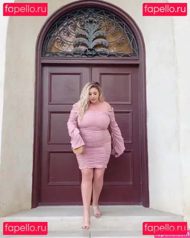 Lo Sangstaaa Onlyfans Photo Gallery 