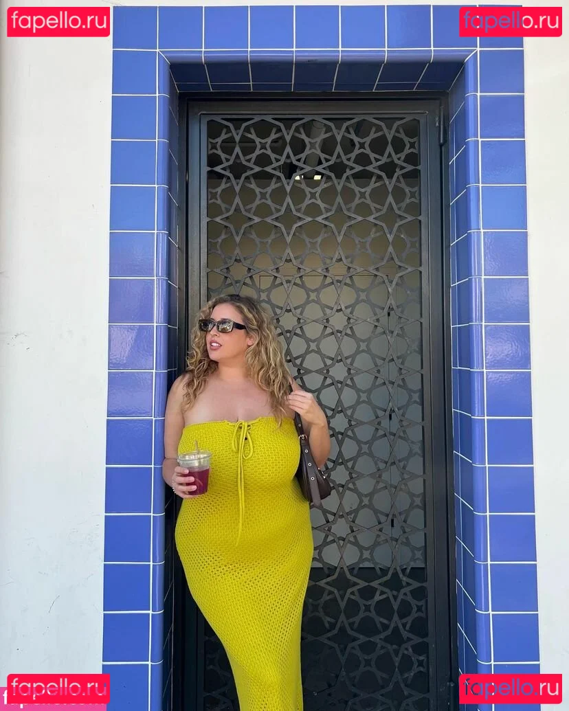 Lo Sangstaaa Onlyfans Photo Gallery 