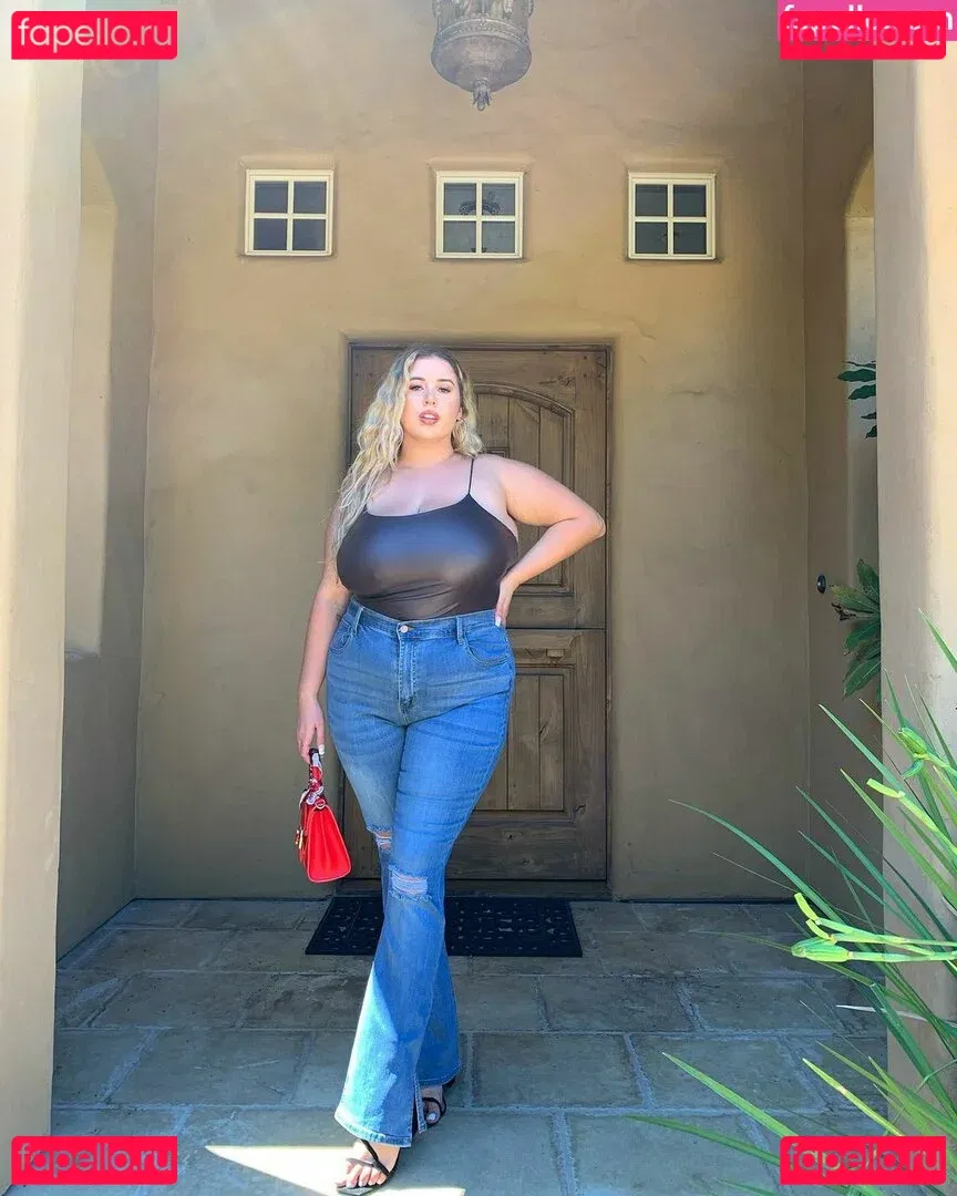 Lo Sangstaaa Onlyfans Photo Gallery 