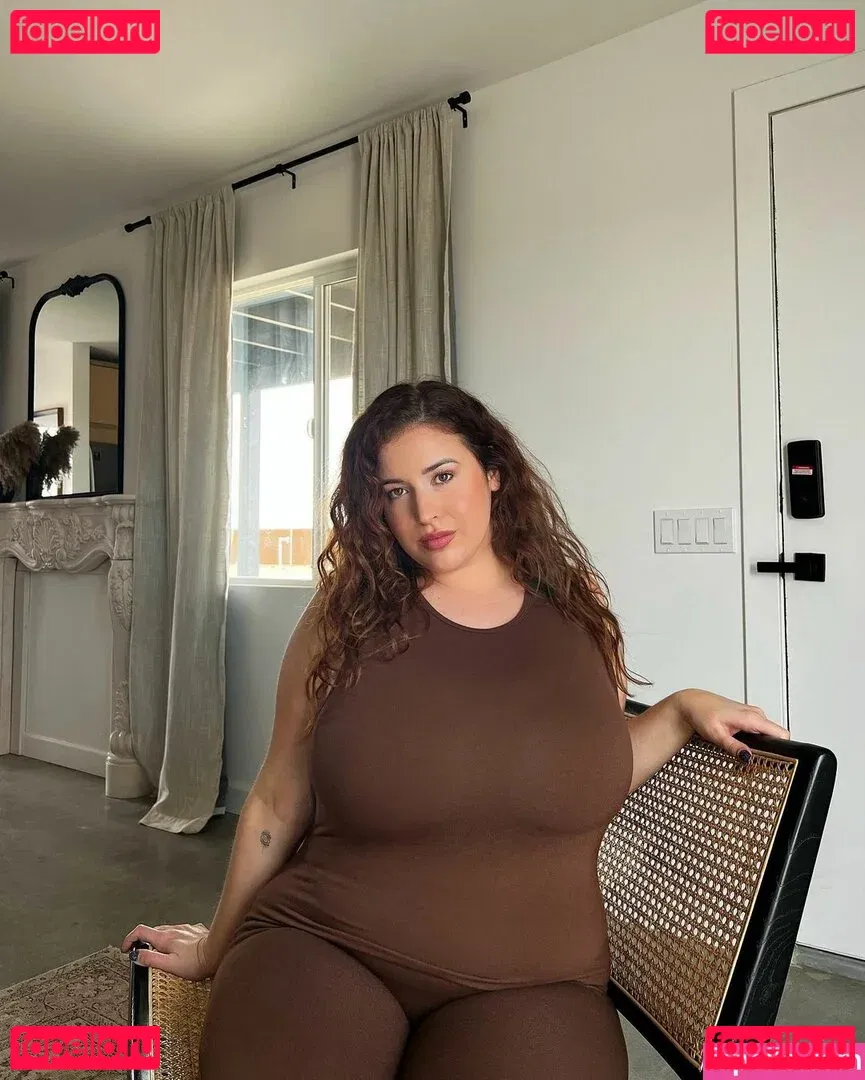 Lo Sangstaaa Onlyfans Photo Gallery 