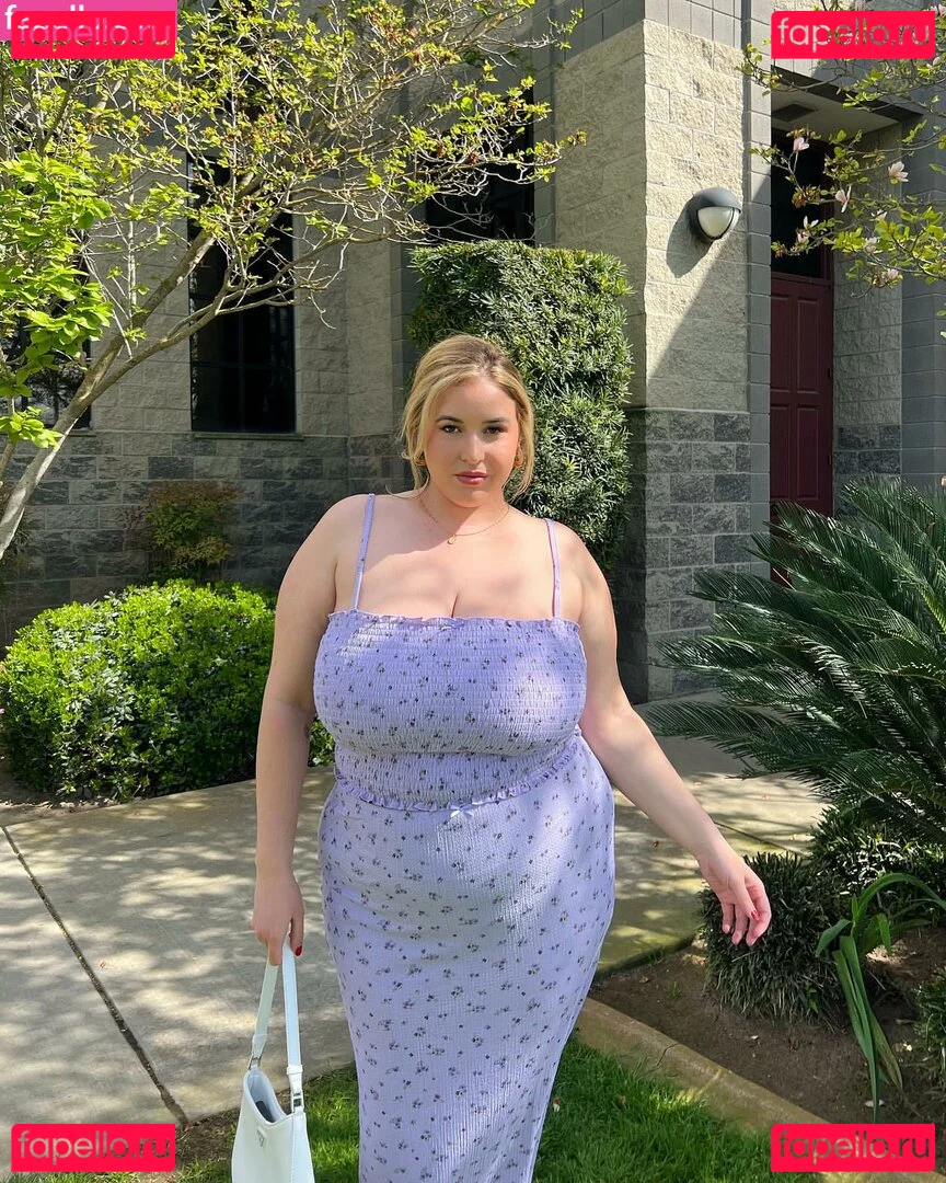 Lo Sangstaaa Onlyfans Photo Gallery 