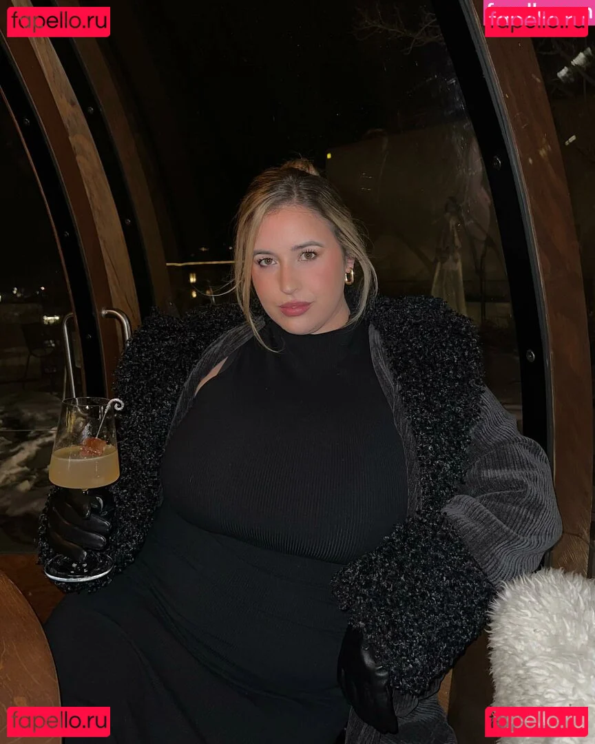 Lo Sangstaaa Onlyfans Photo Gallery 