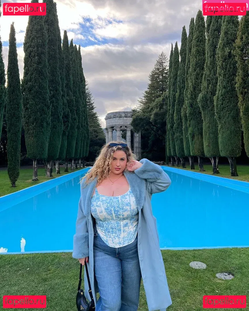 Lo Sangstaaa Onlyfans Photo Gallery 