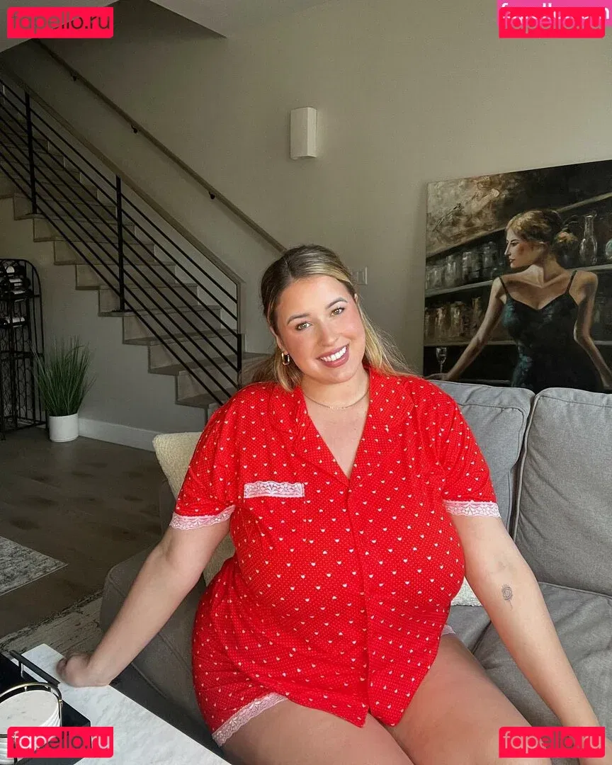 Lo Sangstaaa Onlyfans Photo Gallery 