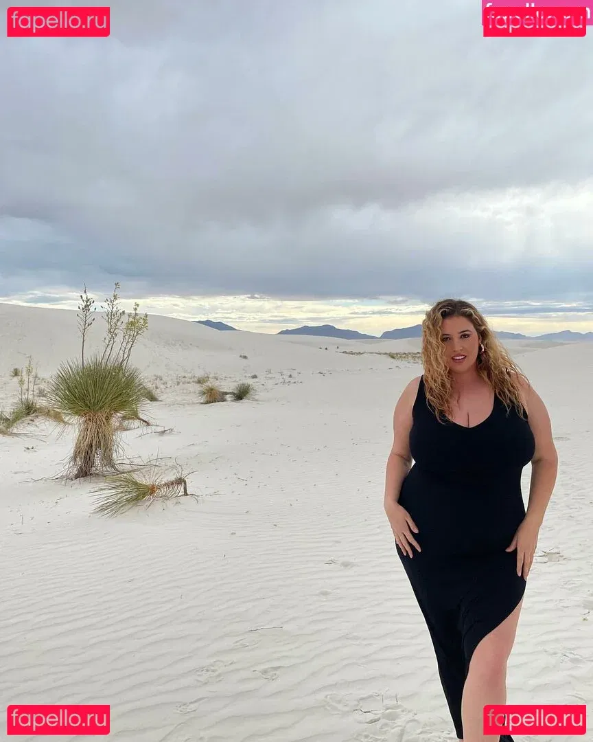 Lo Sangstaaa Onlyfans Photo Gallery 