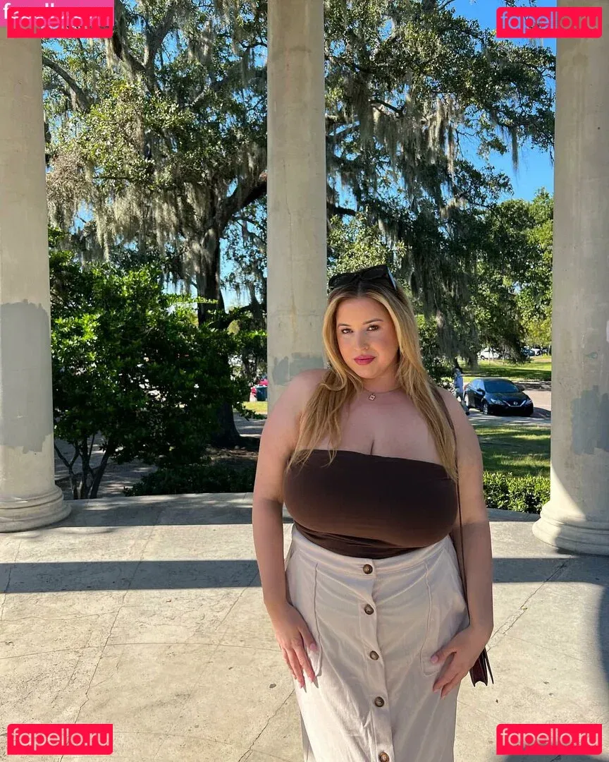 Lo Sangstaaa Onlyfans Photo Gallery 