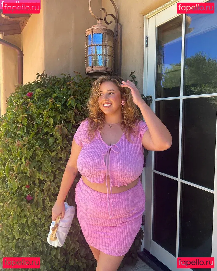 Lo Sangstaaa Onlyfans Photo Gallery 