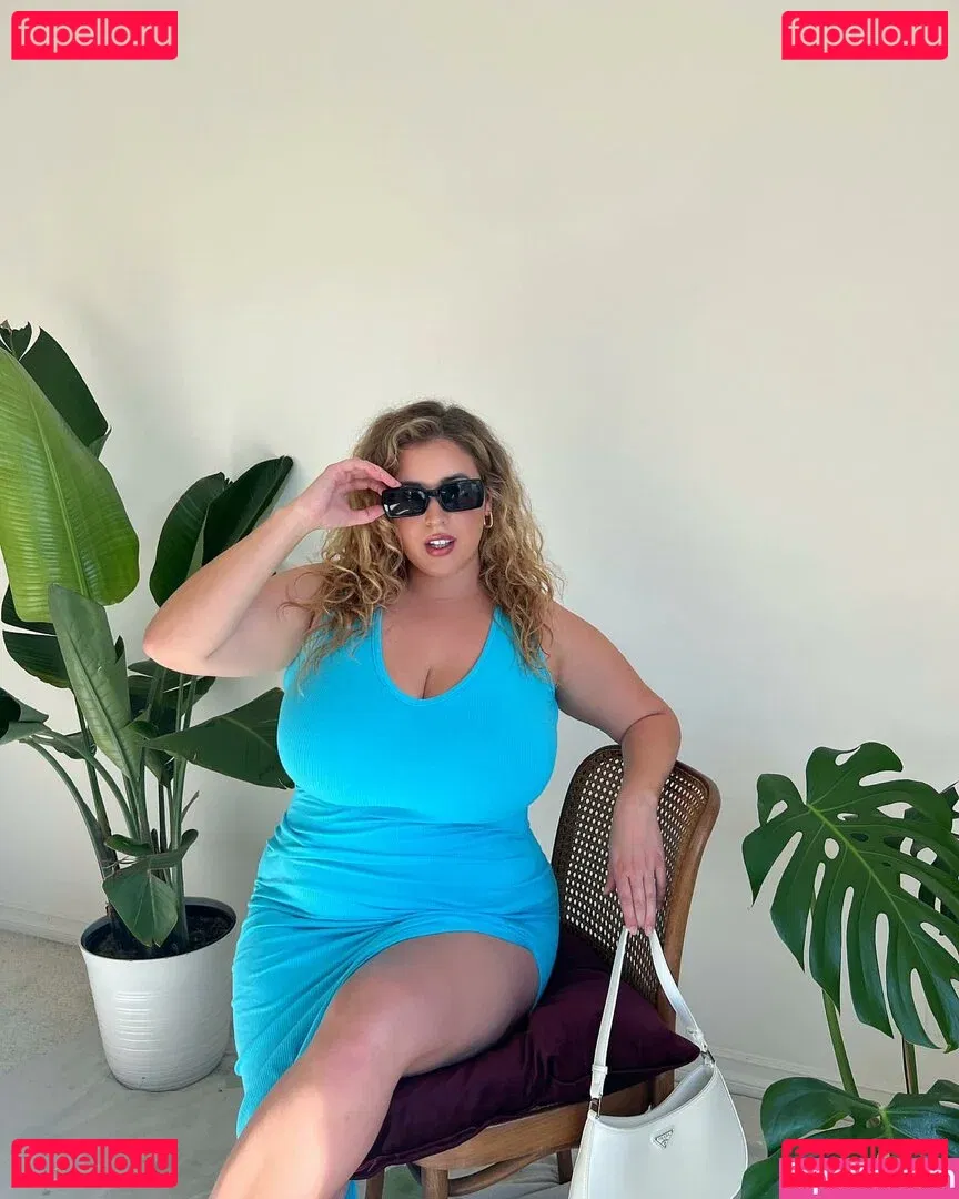 Lo Sangstaaa Onlyfans Photo Gallery 