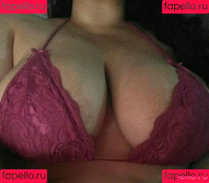 SweetMouthASMR Onlyfans Photo Gallery 