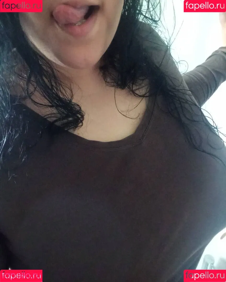 SweetMouthASMR Onlyfans Photo Gallery 