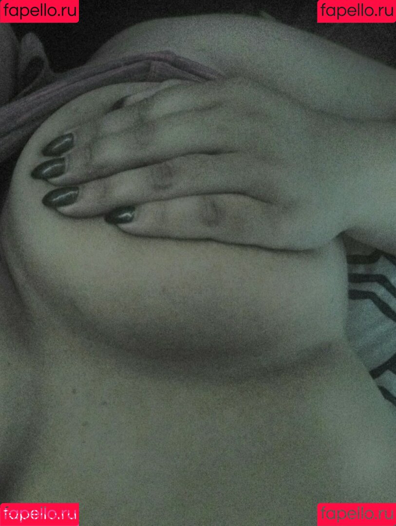 SweetMouthASMR Onlyfans Photo Gallery 