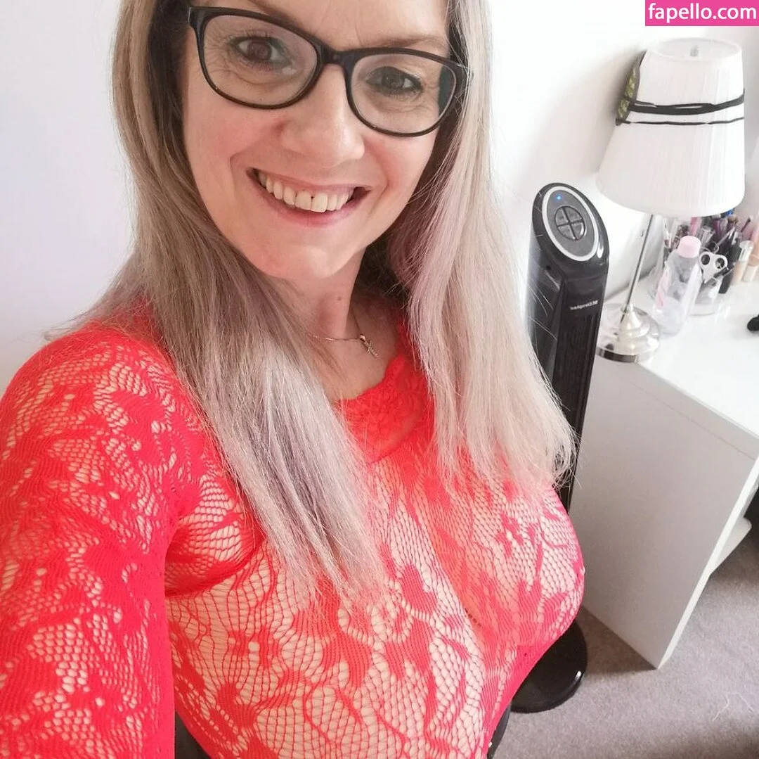 carla36gg Onlyfans Photo Gallery 