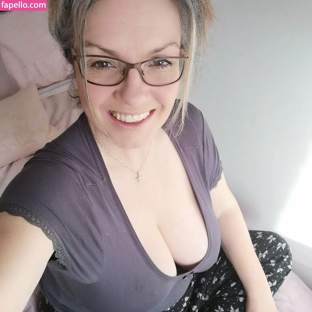 carla36gg Onlyfans Photo Gallery 