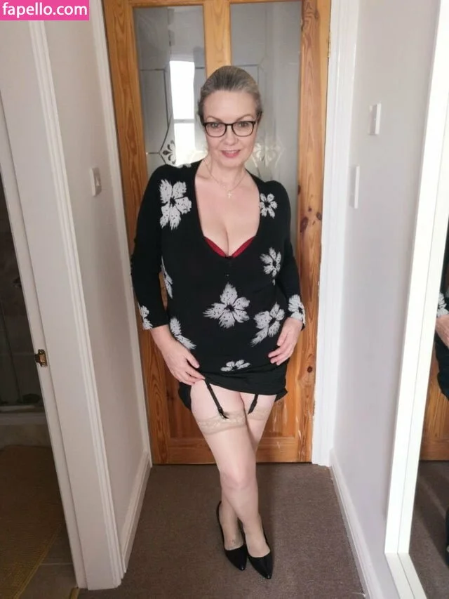 carla36gg Onlyfans Photo Gallery 