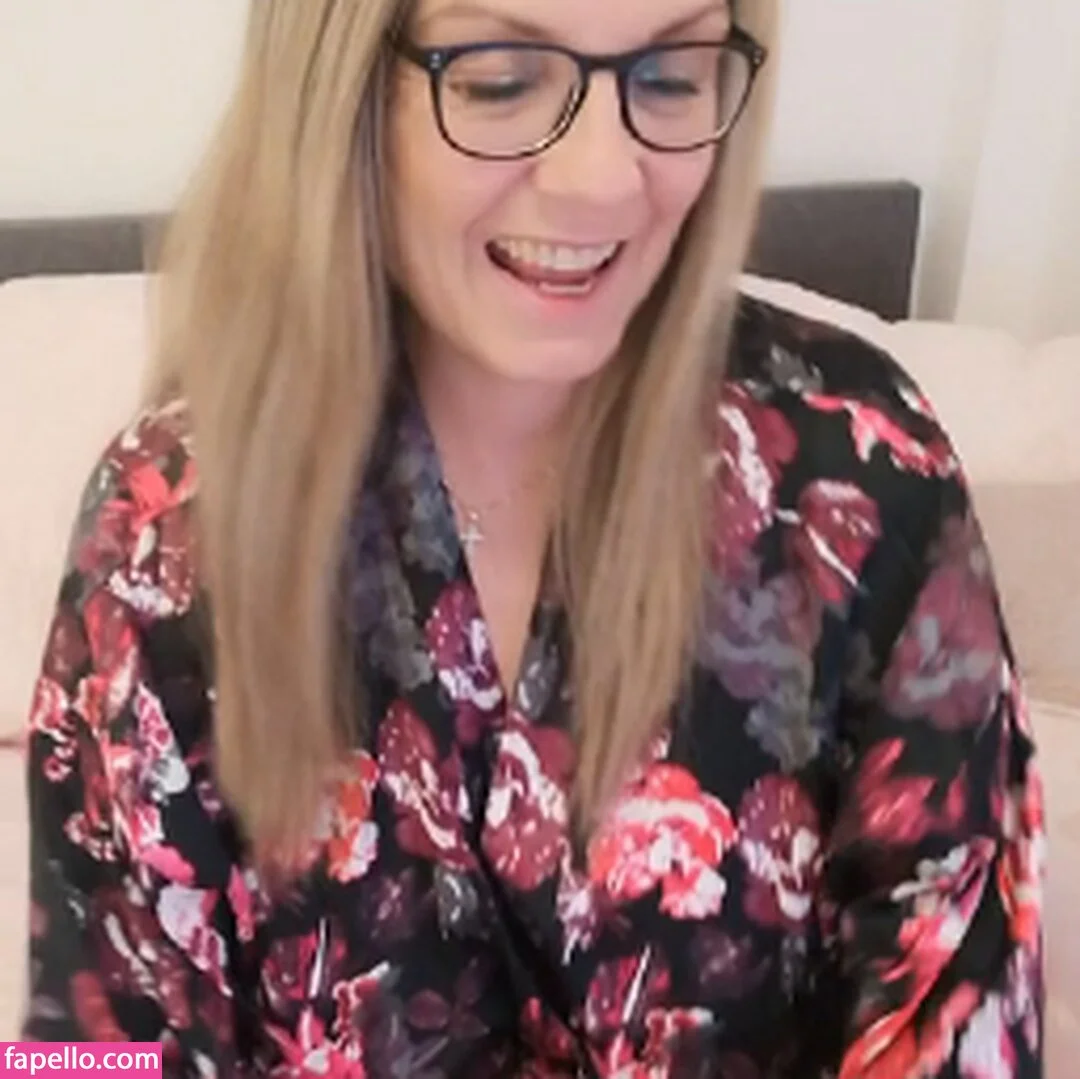 carla36gg Onlyfans Photo Gallery 