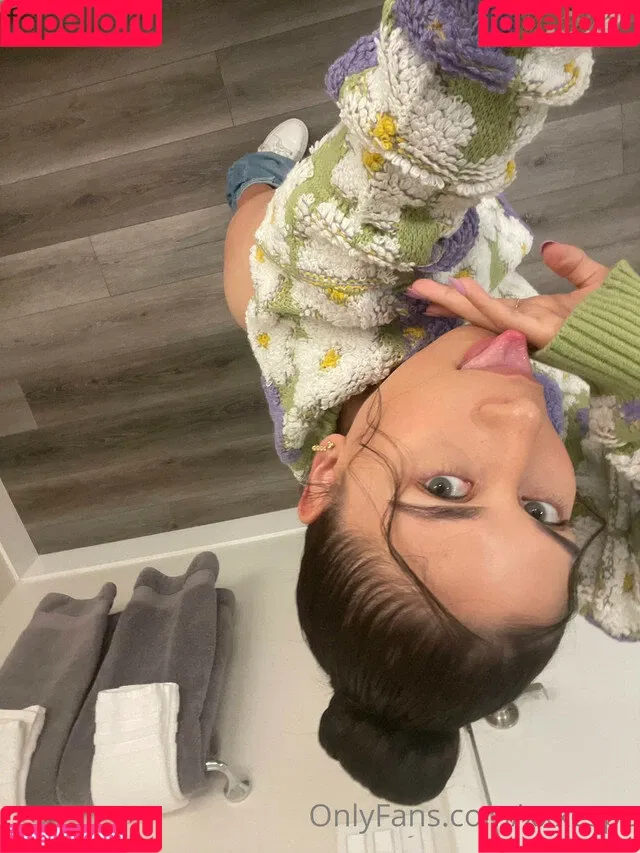 Espe ASMR Onlyfans Photo Gallery 