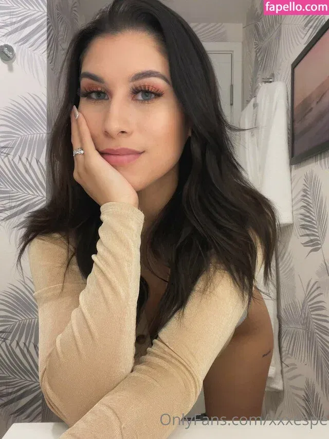 Espe ASMR Onlyfans Photo Gallery 