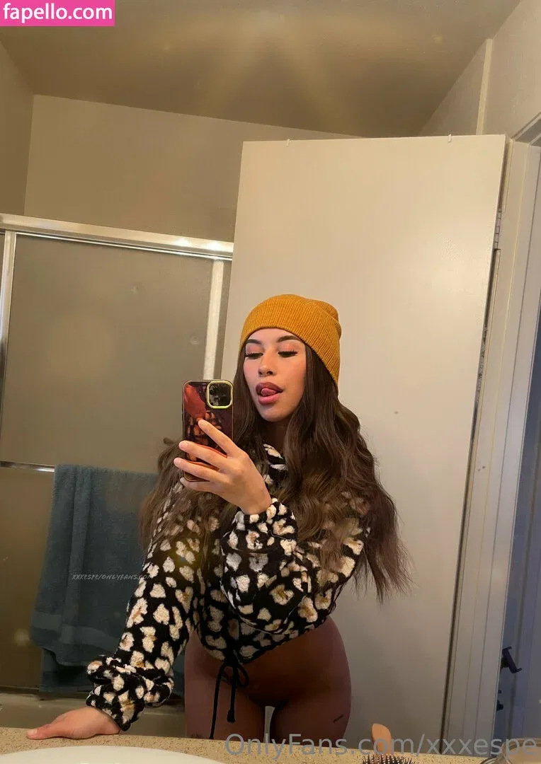 Espe ASMR Onlyfans Photo Gallery 