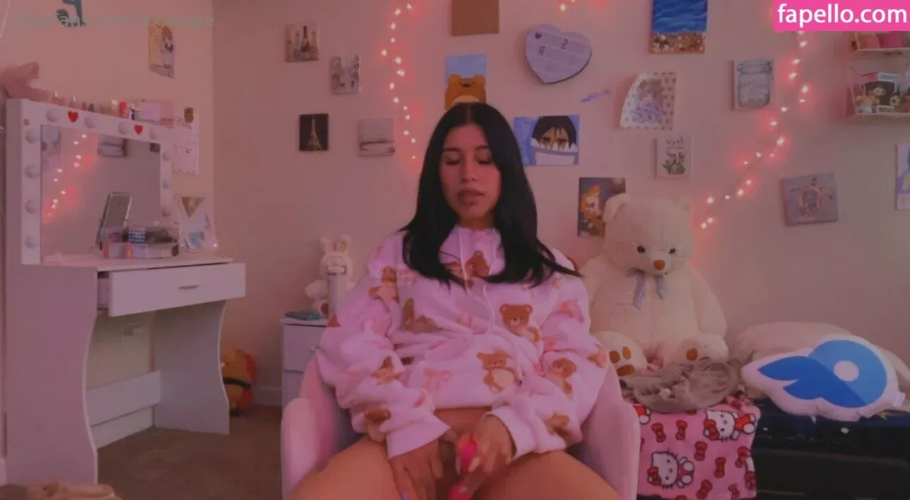 Espe ASMR Onlyfans Photo Gallery 