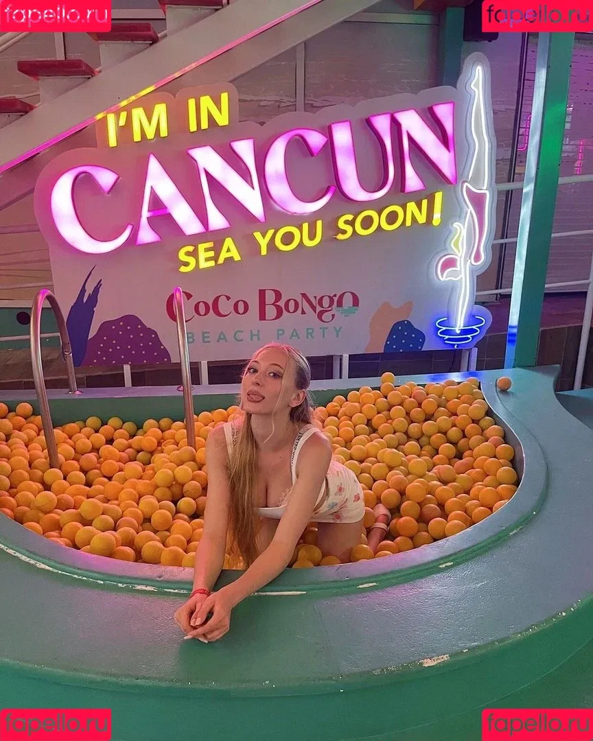 Sophia Diamond Onlyfans Photo Gallery 
