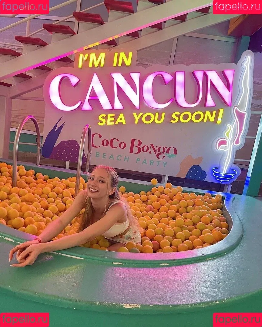 Sophia Diamond Onlyfans Photo Gallery 