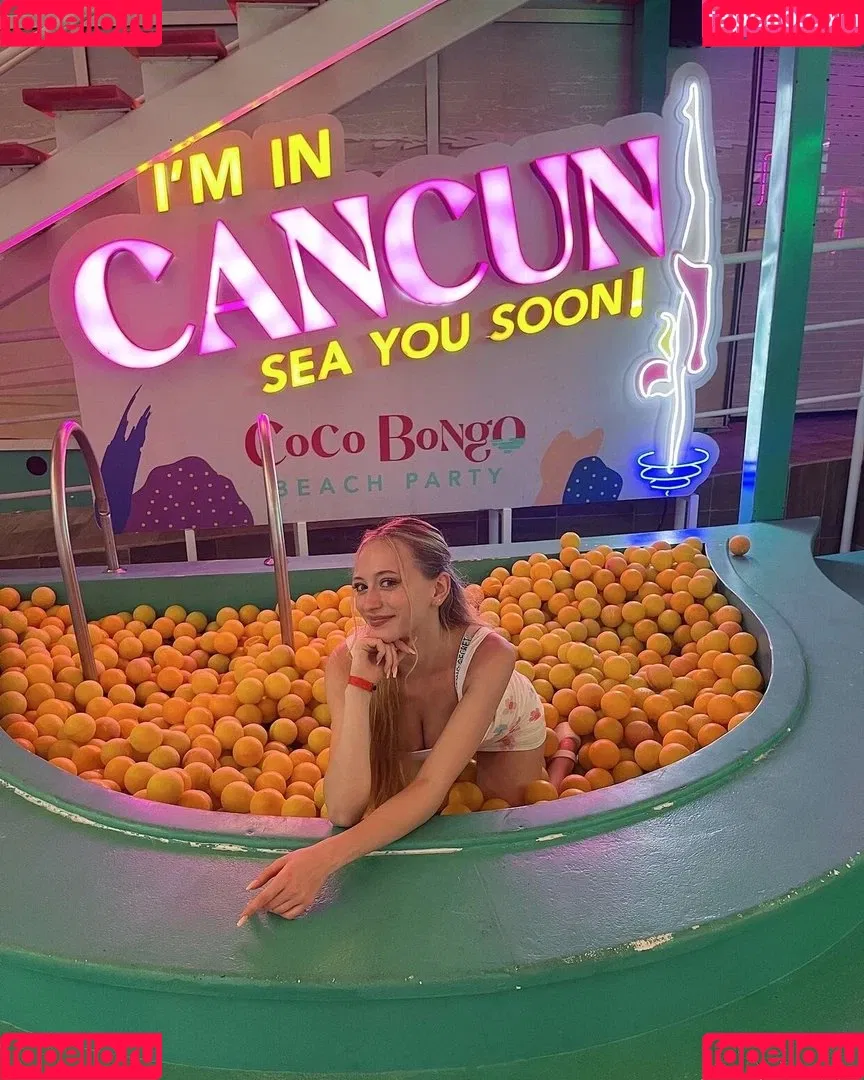 Sophia Diamond Onlyfans Photo Gallery 