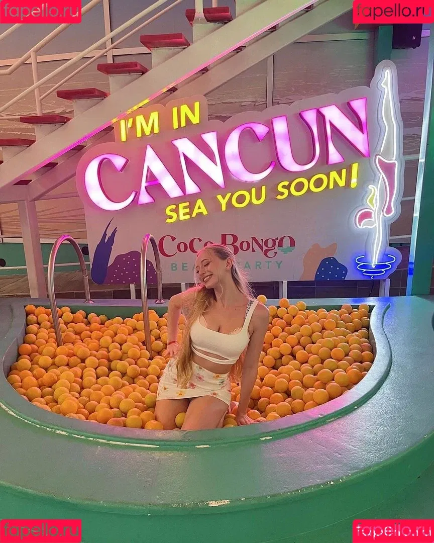 Sophia Diamond Onlyfans Photo Gallery 