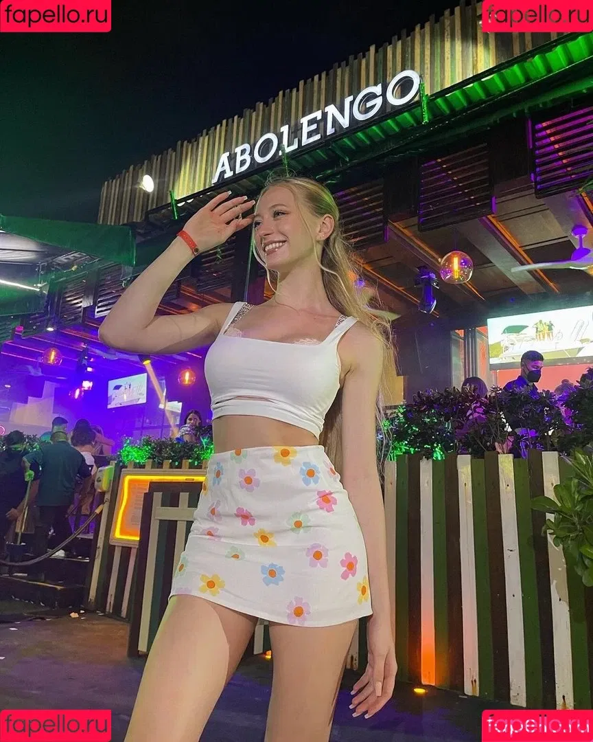 Sophia Diamond Onlyfans Photo Gallery 