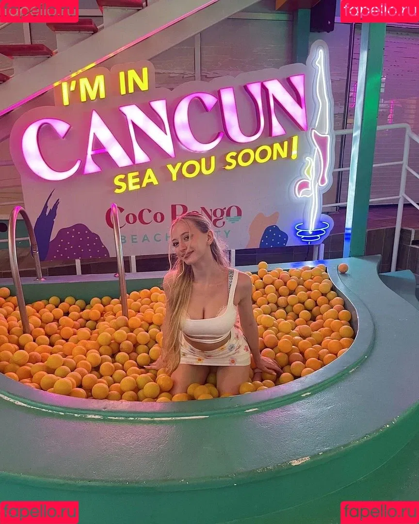 Sophia Diamond Onlyfans Photo Gallery 