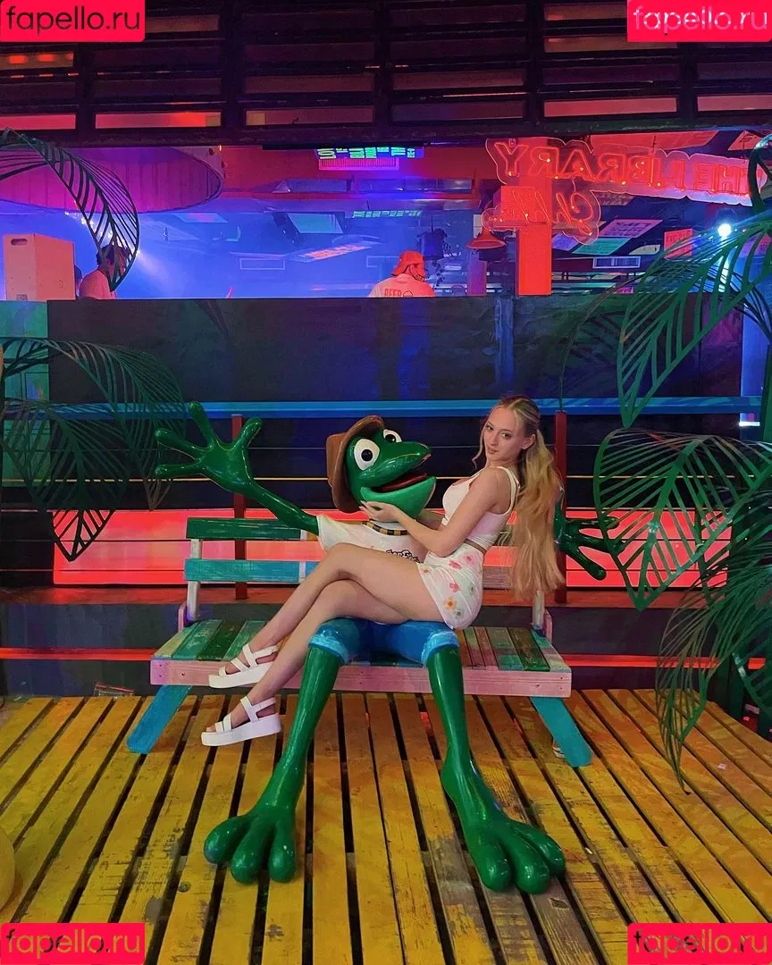 Sophia Diamond Onlyfans Photo Gallery 