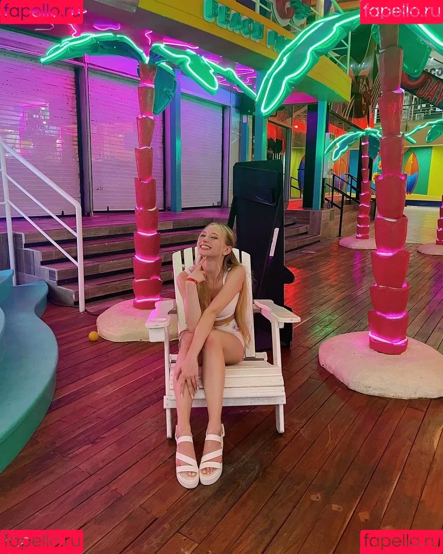 Sophia Diamond Onlyfans Photo Gallery 
