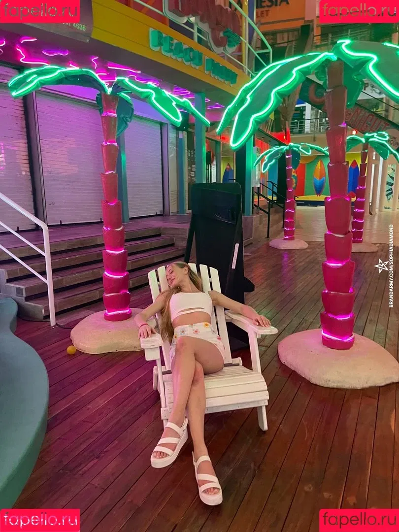 Sophia Diamond Onlyfans Photo Gallery 