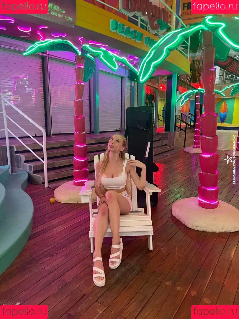 Sophia Diamond Onlyfans Photo Gallery 