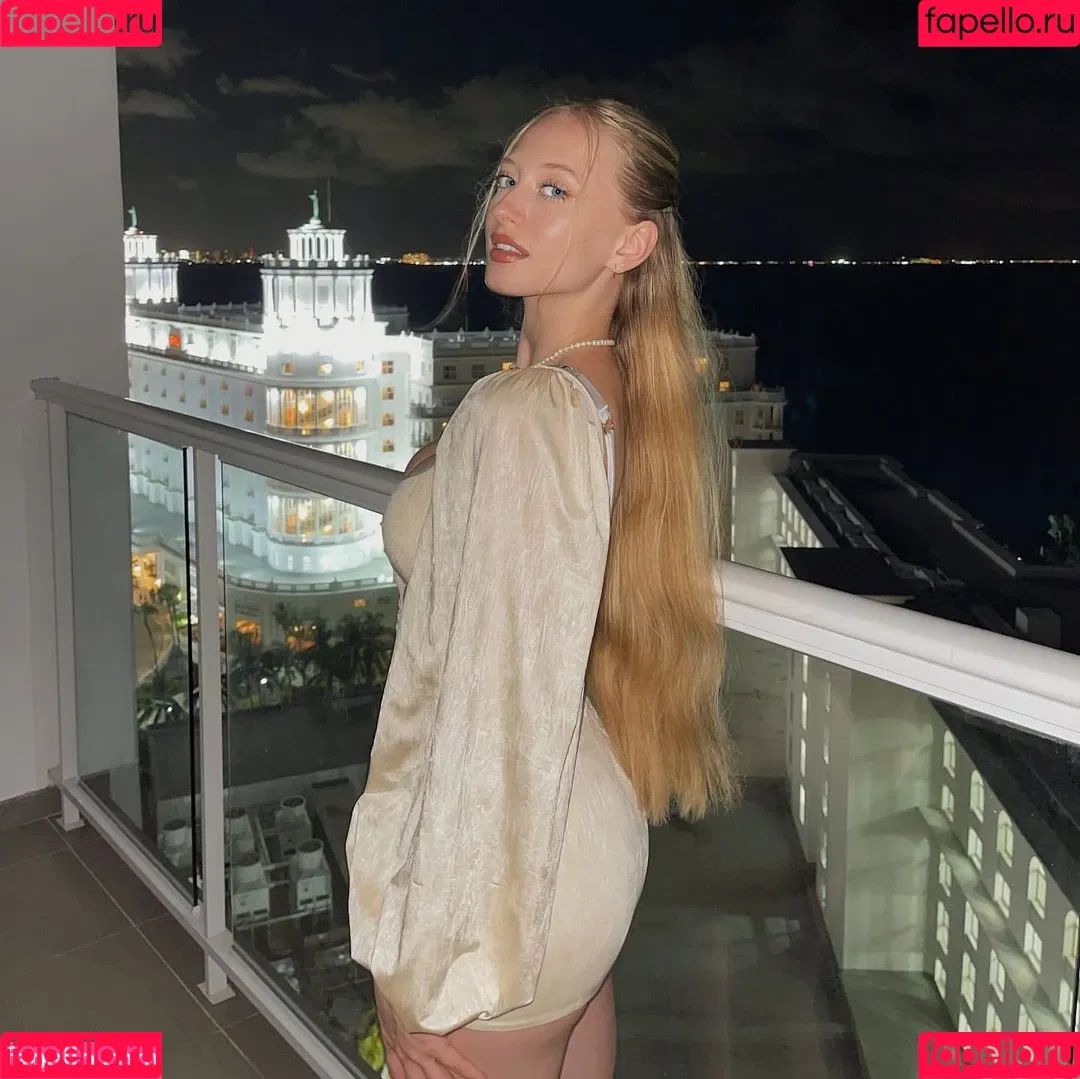 Sophia Diamond Onlyfans Photo Gallery 