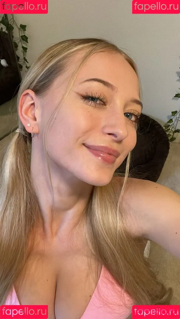 Sophia Diamond Onlyfans Photo Gallery 