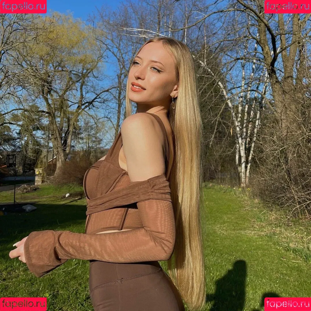 Sophia Diamond Onlyfans Photo Gallery 