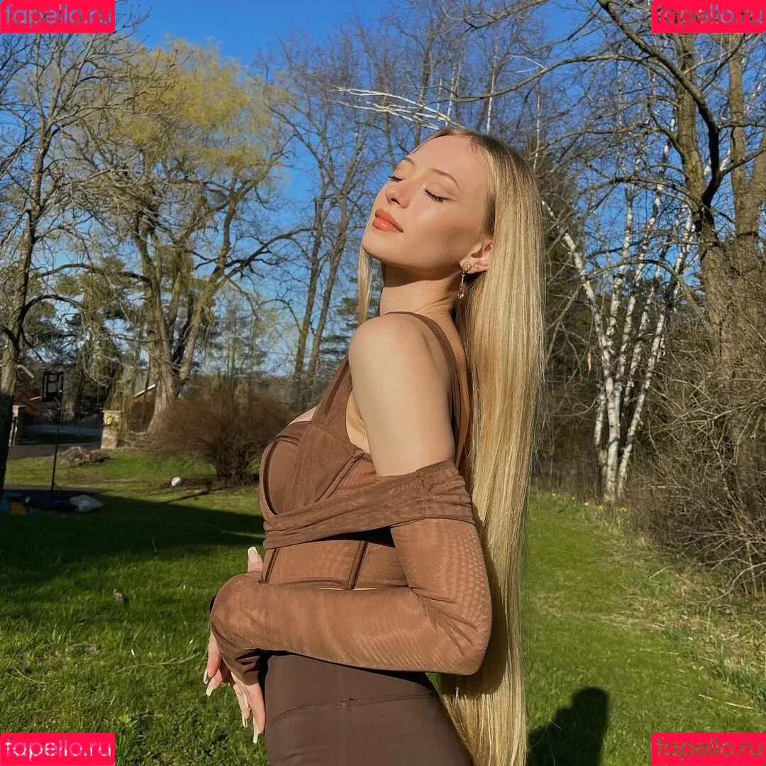 Sophia Diamond Onlyfans Photo Gallery 