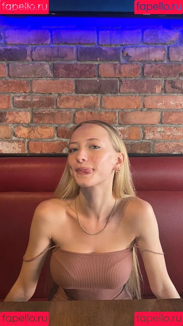 Sophia Diamond Onlyfans Photo Gallery 