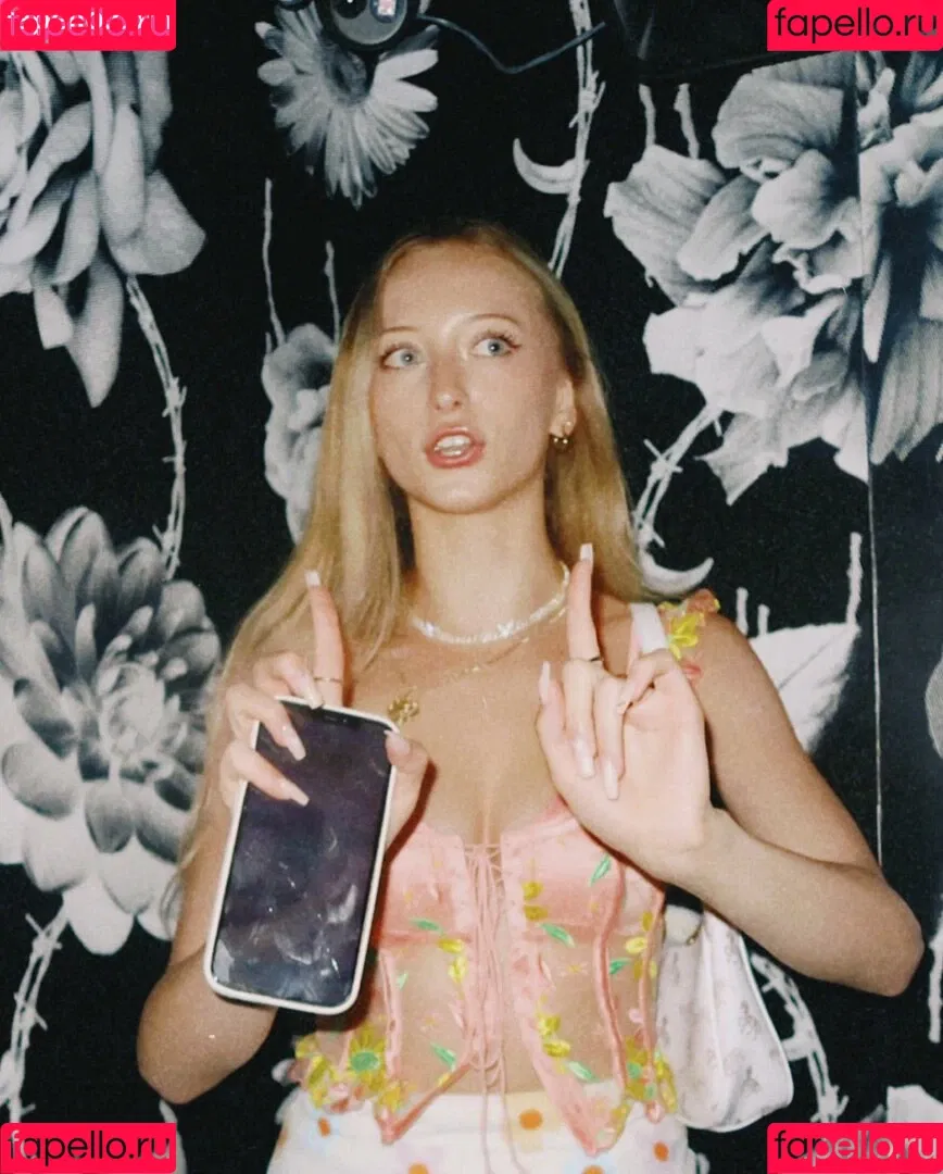 Sophia Diamond Onlyfans Photo Gallery 