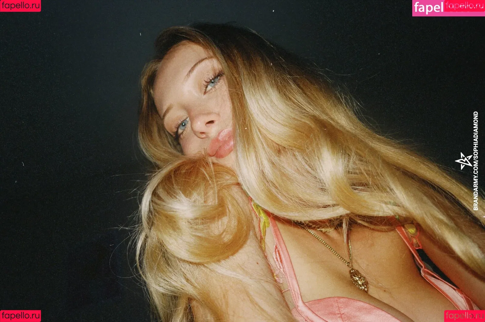 Sophia Diamond Onlyfans Photo Gallery 