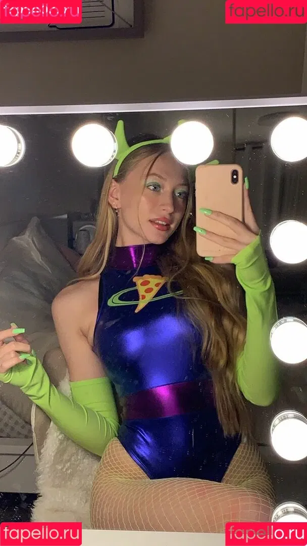 Sophia Diamond Onlyfans Photo Gallery 