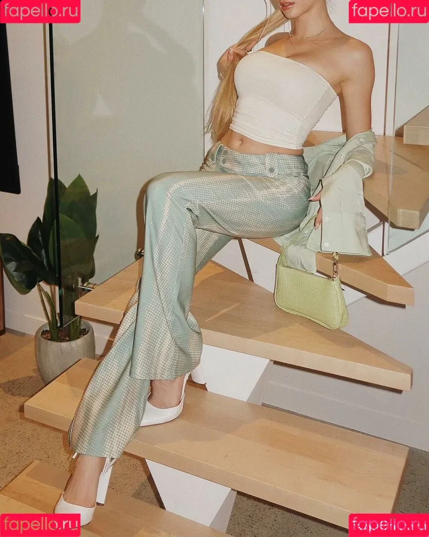 Sophia Diamond Onlyfans Photo Gallery 